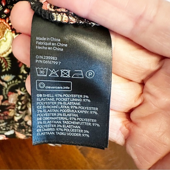 H&M Women’s Black Paisley Floral Ruffle Collar Peasant Boho Midi Dress Flowy 4 - Picture 5 of 10